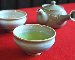 天目煎茶碗と急須